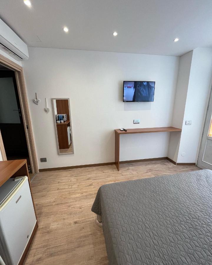 Wowies Room Pettenasco Eksteriør billede