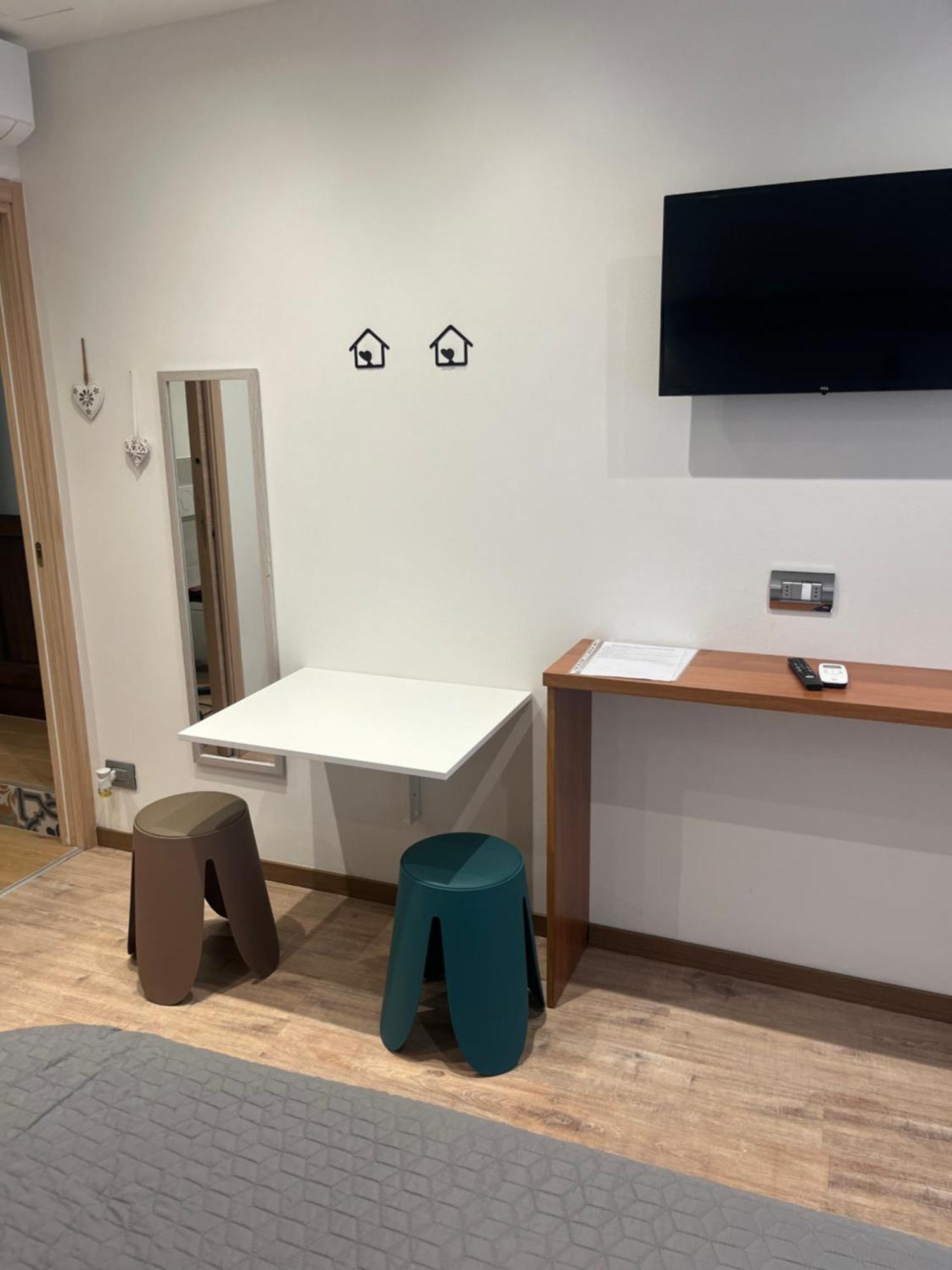Wowies Room Pettenasco Eksteriør billede